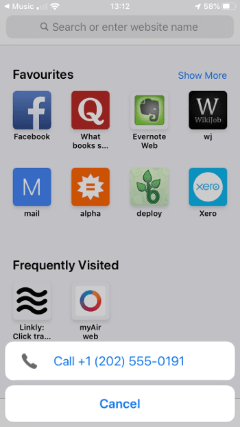 QR 코드를 스캔한 후 전화번호로 전화를 걸도록 요청하는 프롬프트를 표시하는 iPhone 화면